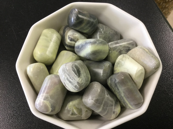 Infinite Serpentine Tumbled Stone Med